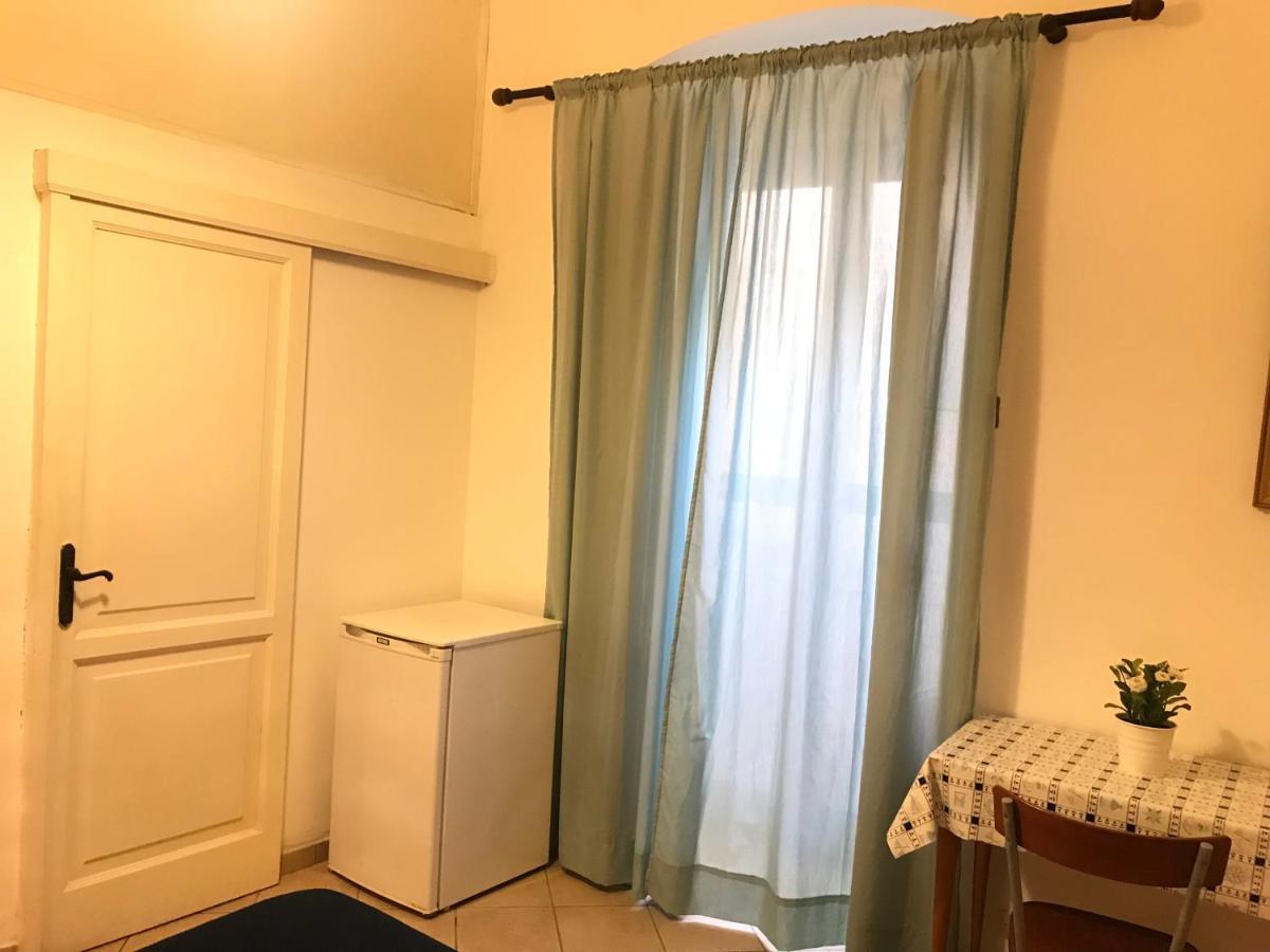 Clorinda - Immobilevante Ponza Luaran gambar