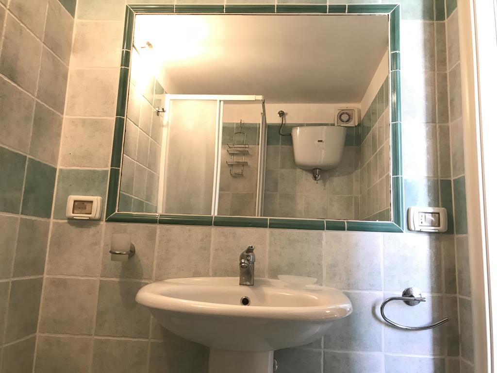 Clorinda - Immobilevante Ponza Luaran gambar